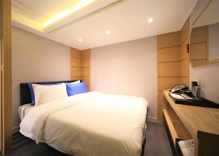 Hotel Bay 202